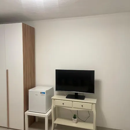 Проживание в семье Camelia's House Ольбия