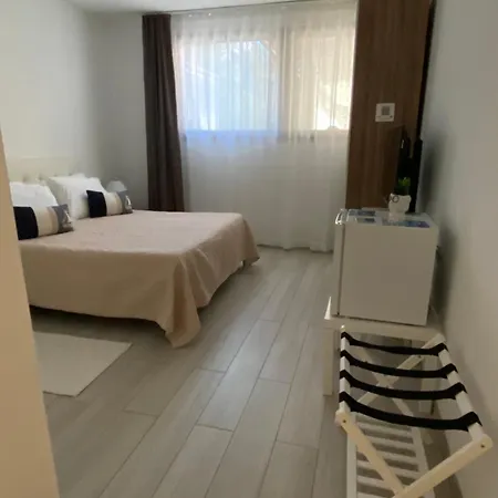 Quarto em Acomodações Particulares Camelia's House Olbia